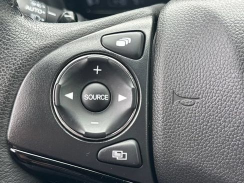 Used 2022 Honda HR-V EX-L image 18