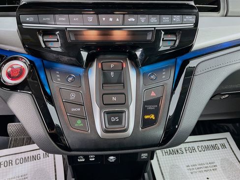 Used 2025 Honda Odyssey Touring image 22
