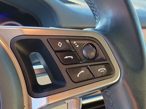 Certified 2022 Porsche Cayenne Base image 35