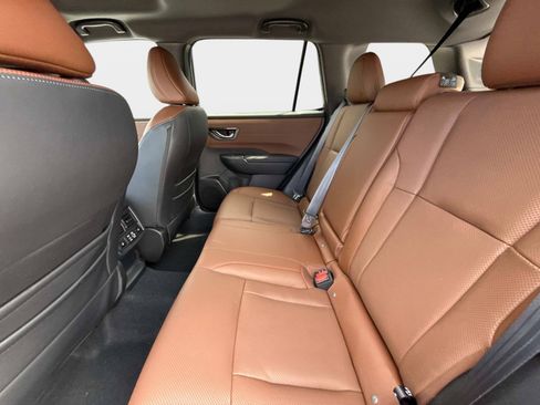 New 2026 Subaru Outback Touring AWD/4WD image 15