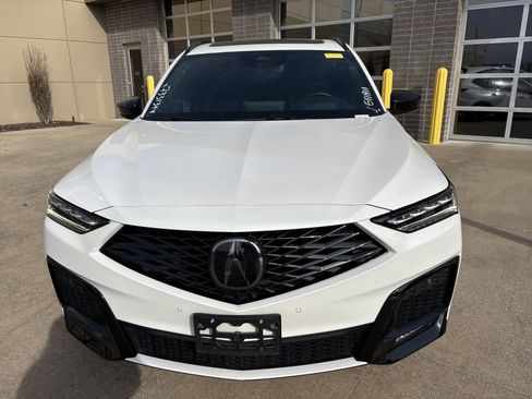 Used 2025 Acura MDX A-Spec image 3