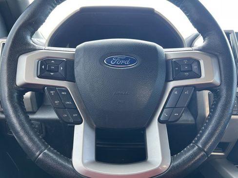 Used 2019 Ford F150 Lariat image 21