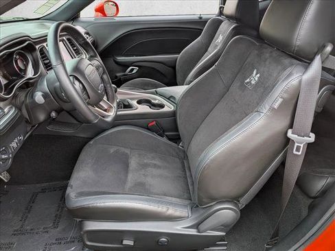 Used 2022 Dodge Challenger R/T Scat Pack w/ Dynamics Package RWD image 22