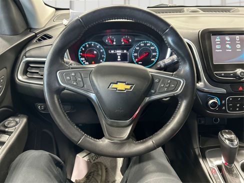 Used 2018 Chevrolet Equinox LT FWD image 16