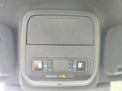 Used 2025 Ford Explorer ST-Line w/ ST-Line Street Pack AWD/4WD image 26
