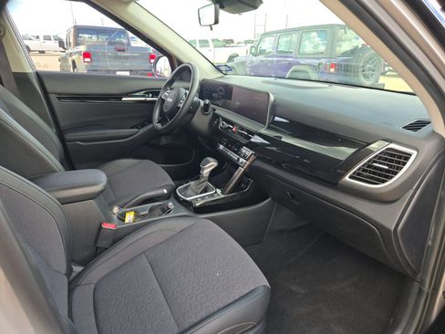 Used 2024 Kia Seltos S AWD/4WD image 22