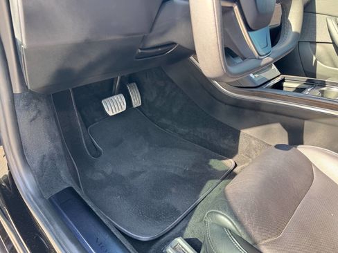 Used 2021 Tesla Model S Plaid image 26