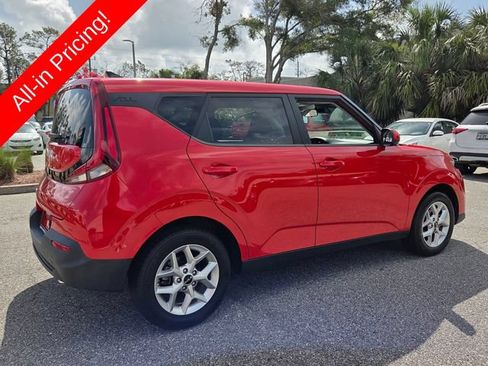 Used 2022 Kia Soul LX w/ Technology Package FWD image 5