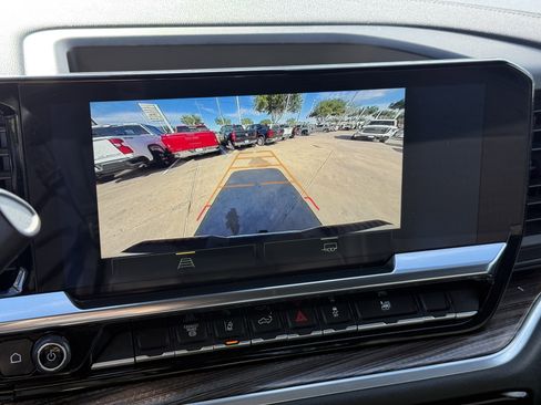 Used 2025 Chevrolet Silverado 2500 LT w/ Convenience Package image 21