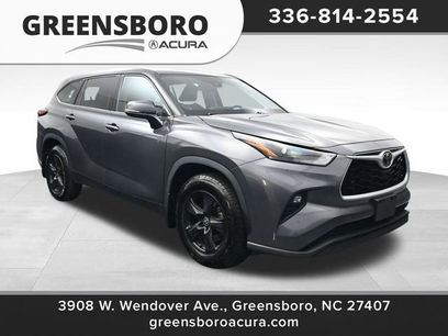 Used 2022 Toyota Highlander LE