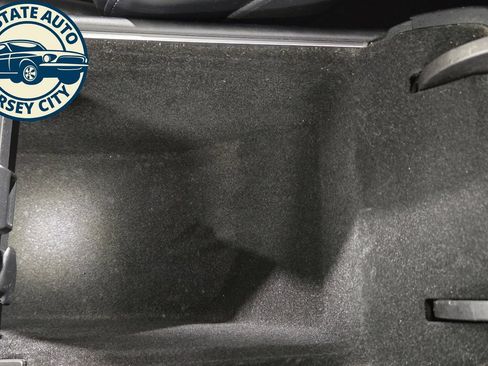 Used 2021 Tesla Model Y Long Range AWD/4WD image 18