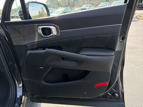 Used 2026 Kia Sorento SX Prestige image 14