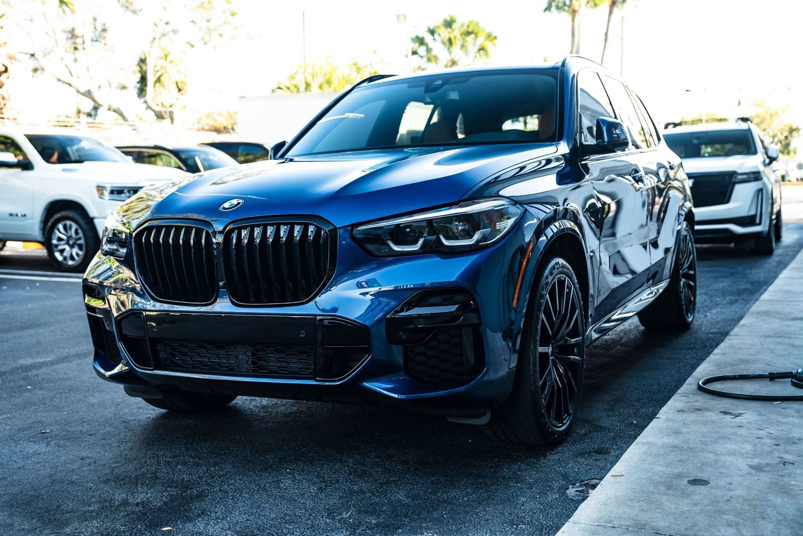 Used 2023 BMW X5 sDrive40i w/ M Sport Package RWD image 5