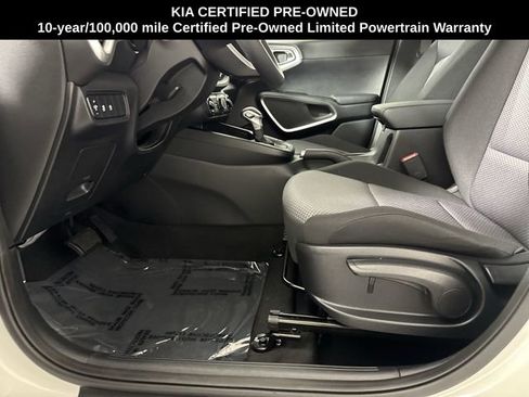 Certified 2025 Kia Soul LX image 19