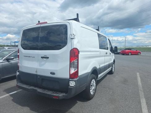 Used 2016 Ford Transit 250 130 Low Roof w/ Exterior Upgrade Package RWD image 4