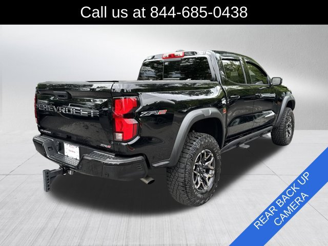 Used 2025 Chevrolet Colorado ZR2 w/ Technology Package AWD/4WD image 5