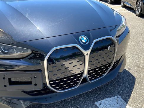 Used 2024 BMW i4 eDrive40 w/ Premium Package RWD image 29