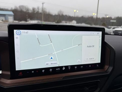 Certified 2025 Ford Bronco Sport Outer Banks w/ Outer Banks Tech Package+ image 9