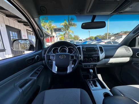 Used 2012 Toyota Tacoma 4x4 Double Cab w/ SR5 Pkg image 23