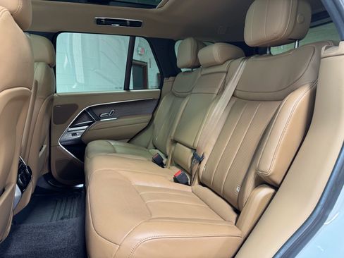 Used 2024 Land Rover Range Rover SE AWD/4WD image 28