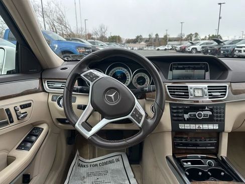 Used 2014 Mercedes-Benz E 350 E 350 image 19