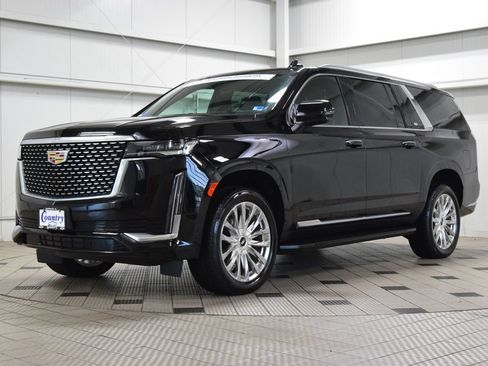 Used 2024 Cadillac Escalade ESV Premium Luxury w/ LPO, Floor Liner Package AWD/4WD image 3