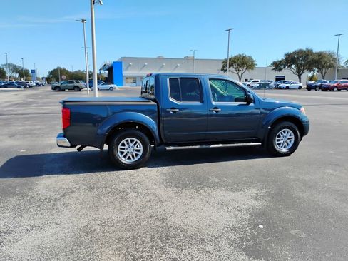 Used 2019 Nissan Frontier SV w/ Value Truck Package image 4