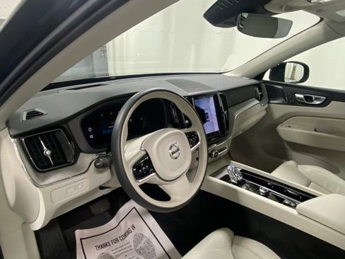Certified 2025 Volvo XC60 T8 Ultra w/ Protection Package Premier image 10