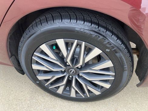 Used 2024 Nissan Altima 2.5 SV image 26