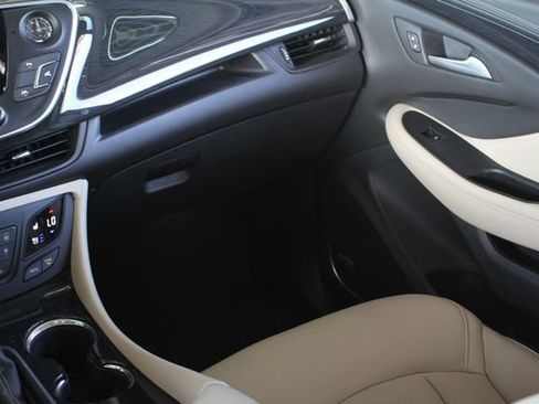 Used 2018 Buick Envision Premium w/ Driver Confidence Package image 30