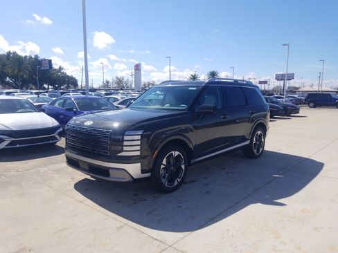 New 2026 Hyundai Palisade Limited FWD image 3