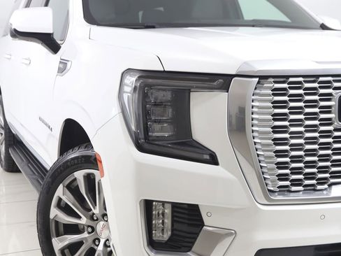 Used 2021 GMC Yukon XL Denali w/ Advanced Technology Package image 21
