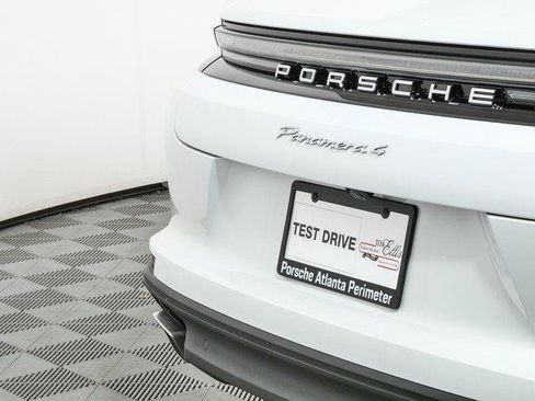 New 2026 Porsche Panamera image 37