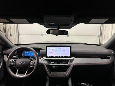 Certified 2025 Ford Explorer ST-Line image 2