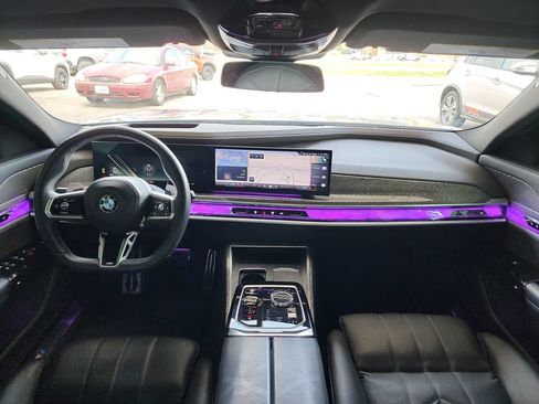 Used 2023 BMW 740i w/ Executive Package RWD image 18