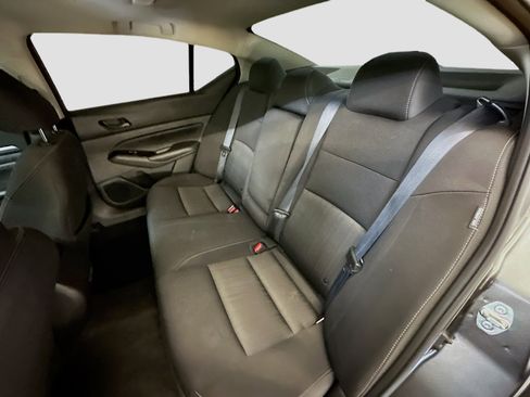 Used 2023 Nissan Altima 2.5 SV w/ SV Premium Package image 30