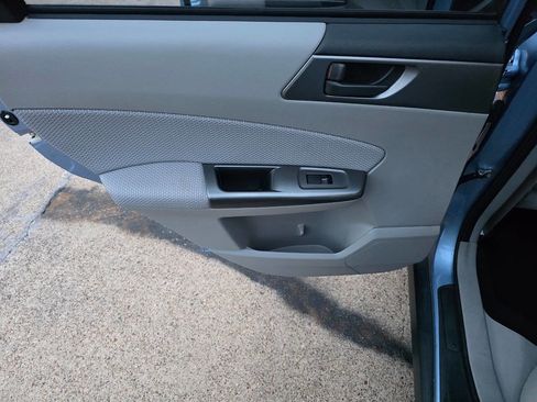 Used 2011 Subaru Forester 2.5X w/ Popular Equipment Group 1A image 20