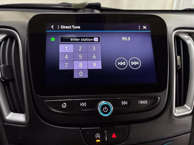 Used 2022 Chevrolet Malibu LT FWD image 28