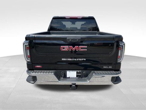 Used 2024 GMC Sierra 1500 SLE AWD/4WD image 6