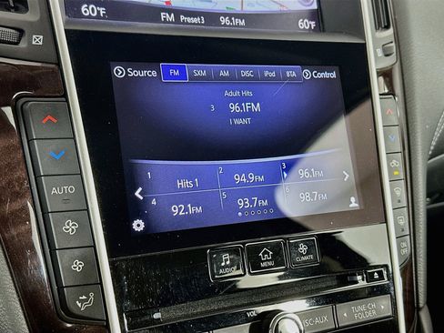Used 2018 INFINITI Q50 Luxe w/ Sensory Package (Luxe) AWD/4WD image 21