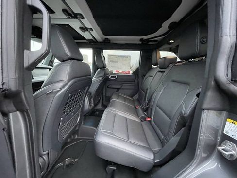 New 2025 Ford Bronco Big Bend w/ Black Diamond Package image 9