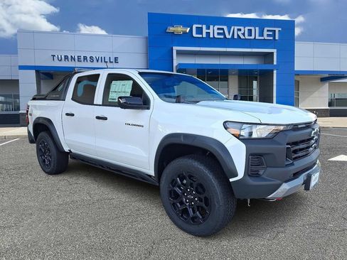 New 2026 Chevrolet Colorado Trail Boss AWD/4WD image 2