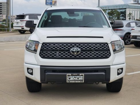 Used 2020 Toyota Tundra SR5 w/ SX Package RWD image 2