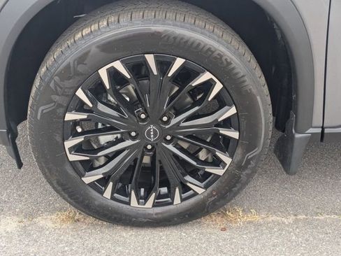 New 2026 Nissan Rogue SV FWD image 10