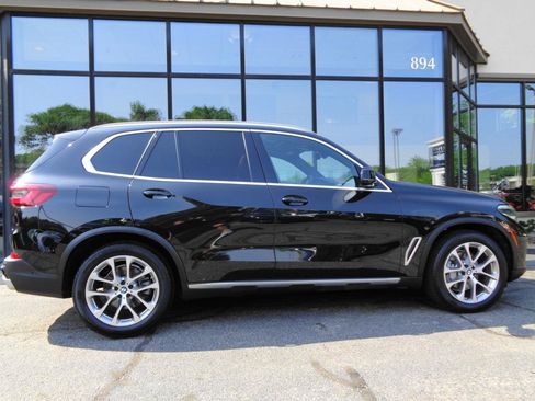 Used 2022 BMW X5 xDrive40i AWD/4WD image 4