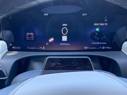 Used 2026 Lincoln Aviator AWD image 24