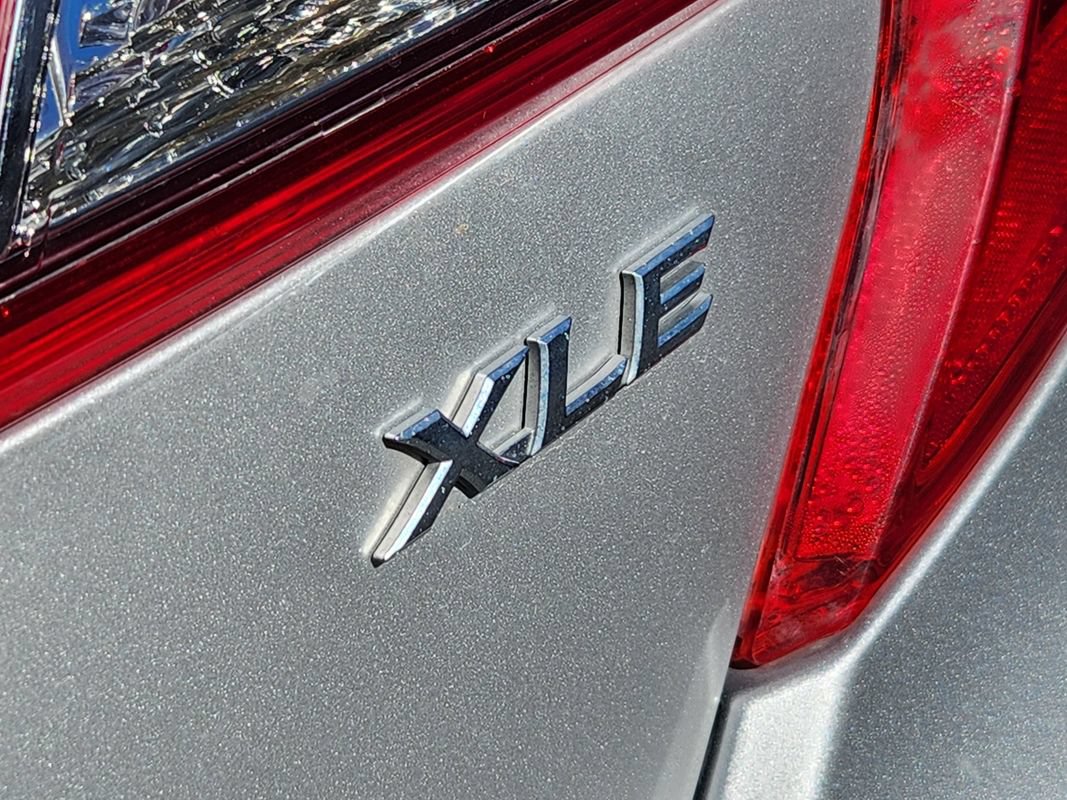 Used 2013 Toyota Camry XLE FWD image 15