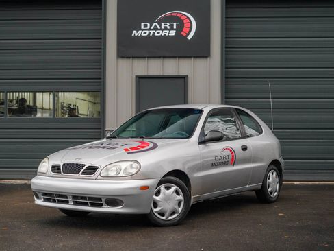 Used 2001 Daewoo Lanos S FWD image 3