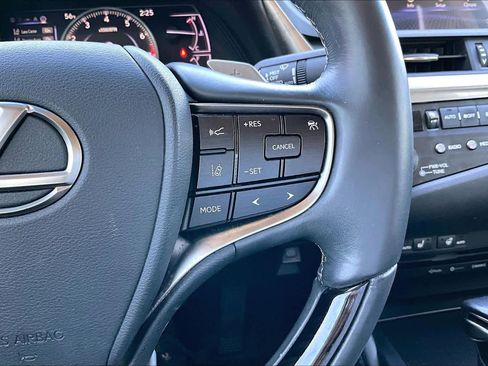 Used 2020 Lexus ES 350 w/ Premium Package image 23