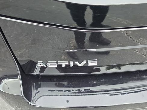 Used 2025 Ford Expedition Active image 5